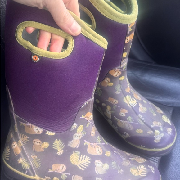 Rare Bogs Sloth Print Purple and Green Kids Boots size 6 - Picture 6 of 7